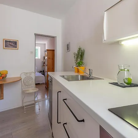 Beautiful In With Kitchen Apartment Rovinj